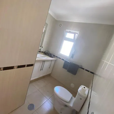 Βίλα 4-bed Bungalow With Private Pool & Parking Ελ Μέντανο